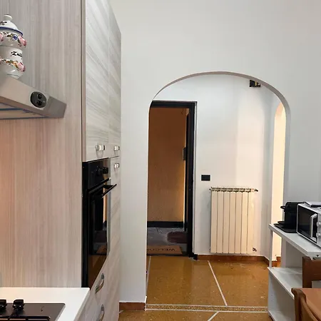 Joivy Inviting 1-bedroom Flat With Balcony In *