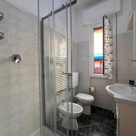 Apartman Joivy Inviting 1-bedroom Flat With Balcony In