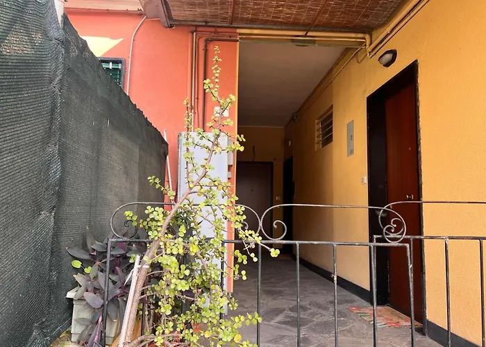 Joivy Inviting 1-bedroom Flat With Balcony In Рапалло